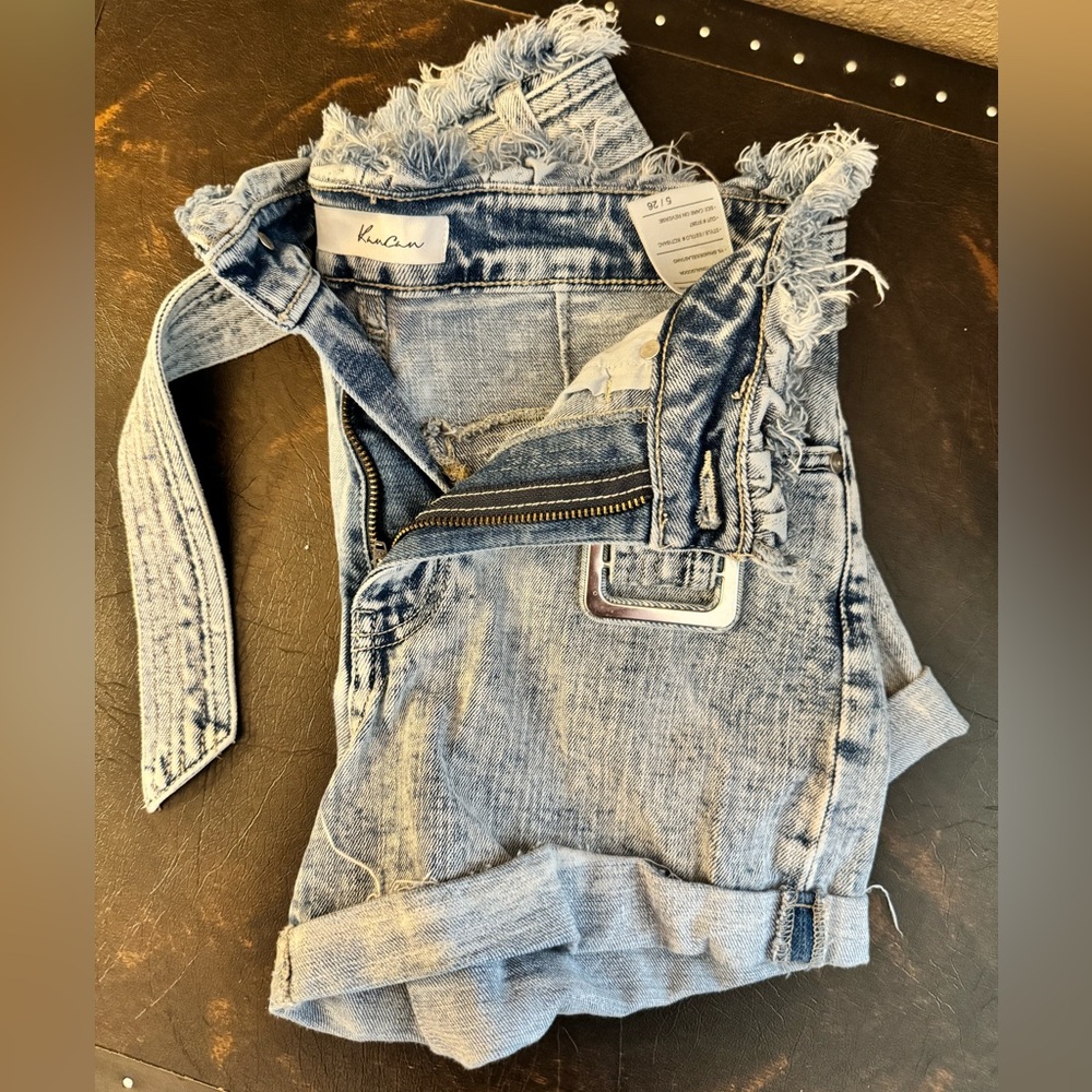 Kancan Women’s Jean Shorts | with belt | distressed edges